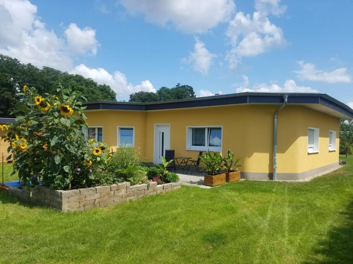 Ferienhaus Zum Imker Velten Buitenkant foto