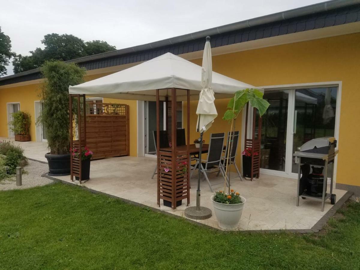 Ferienhaus Zum Imker Velten Buitenkant foto