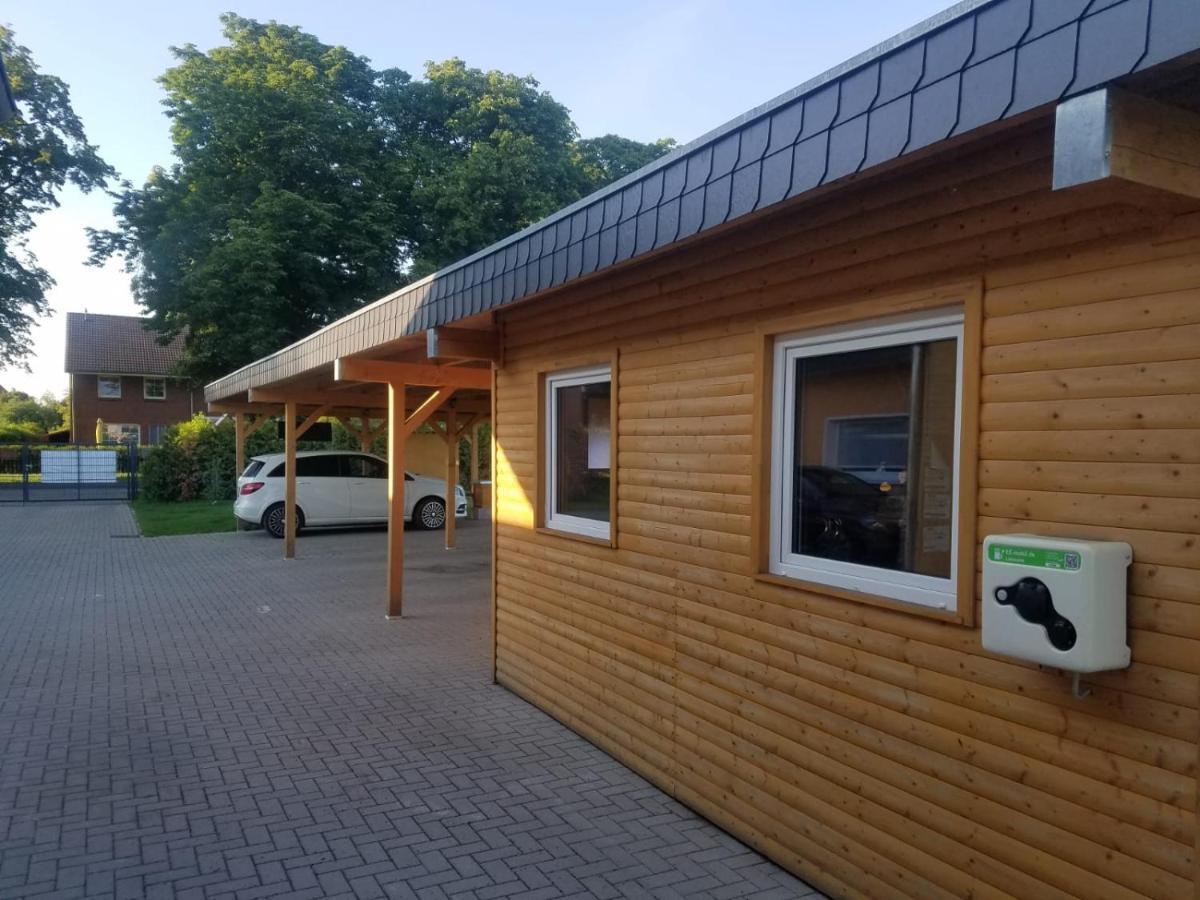 Ferienhaus Zum Imker Velten Buitenkant foto